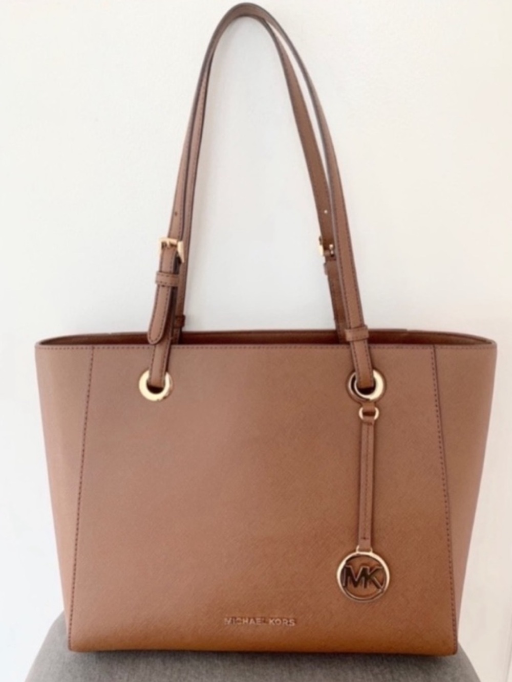 Michael Kors Medium Tote Bag - Picture 7 of 8